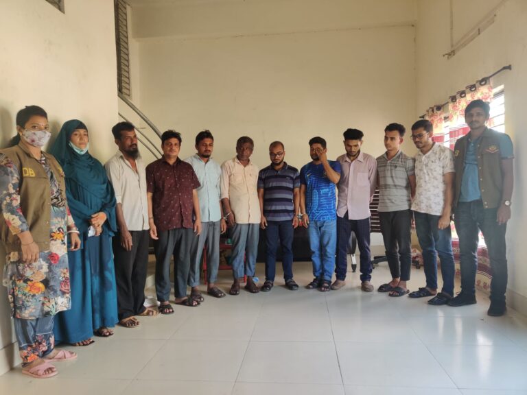 টাকার বিনময়ে এনআইডি পাচ্ছে রোহিঙ্গারা