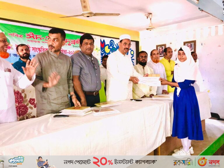 শিক্ষার্থীদেরকে পাঠ্যশিক্ষার পাশাপাশি নৈতিক শিক্ষা দিতে হবে : আ জ ম নাছির