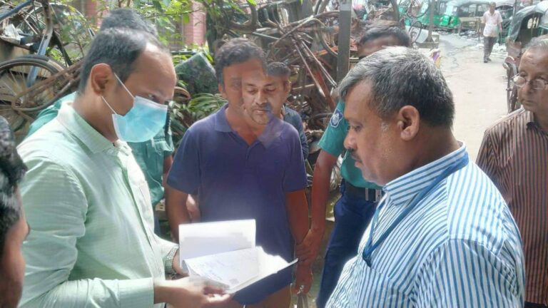 নকল খতিয়ান দাখিল করার অপরাধে ১ জন আটক