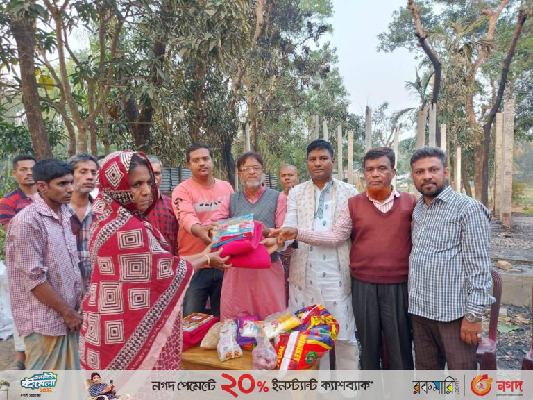 পটিয়ায় অগ্নিকান্ডে ক্ষতিগ্রস্তদের পাশে বদিউল আলম