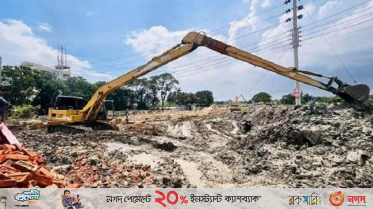 ১১ বছরে ২ কিমি খনন, তবু আরও এক বছর বাড়ল বাড়ইপাড়া–কর্ণফুলী খাল খনন প্রকল্পের মেয়াদ