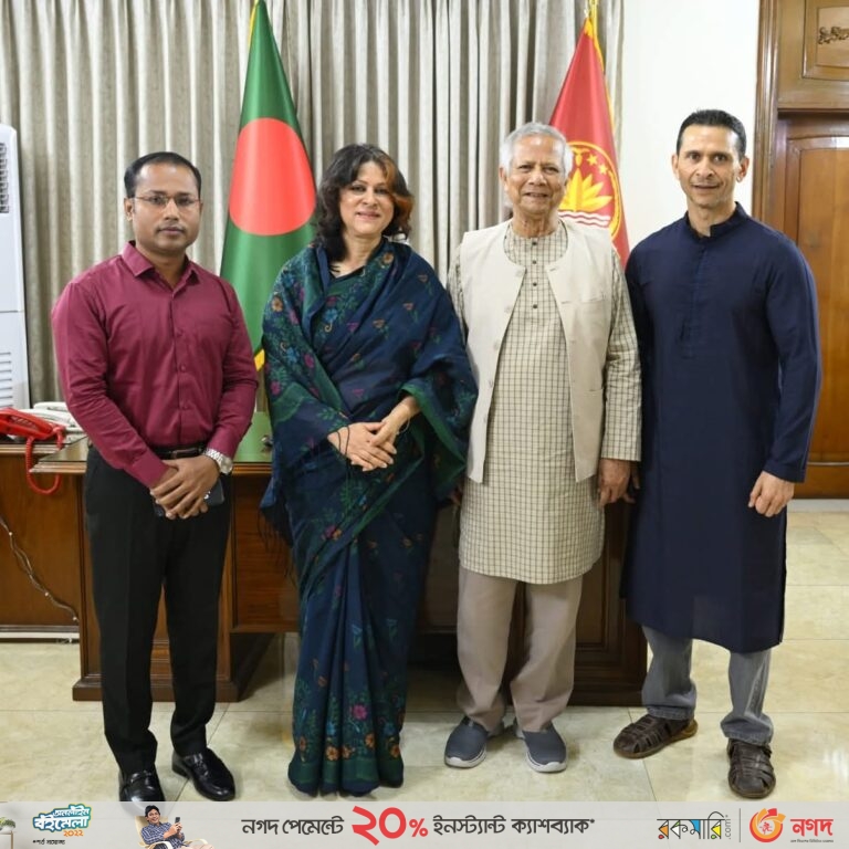 প্রধান উপদেষ্টার সঙ্গে তাজউদ্দিন পরিবারের সৌজন্য সাক্ষাৎ