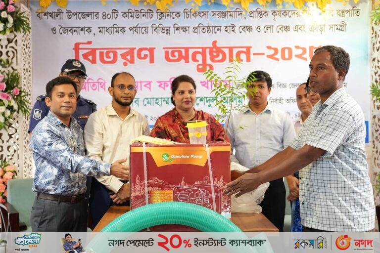 বাঁশখালীতে জেলা প্রশাসকের সরকারি উন্নয়ন কার্যক্রম পরিদর্শন ও প্রকল্প উদ্বোধন