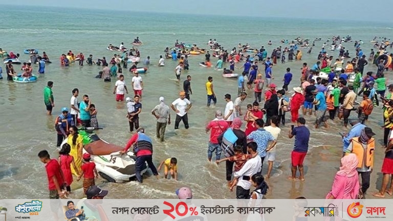 কক্সবাজার সৈকতে স্রোতে তলিয়ে গেলেন চবির ৩ শিক্ষার্থী