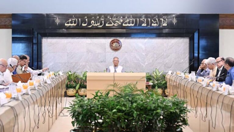 পলাতক আসামি নির্বাচনে প্রার্থী হতে পারবে না