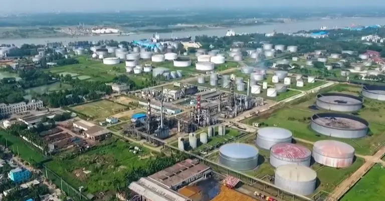 দুই বছরেও চালু হয়নি জাহাজ থেকে পাইপলাইনে জ্বালানি সরবরাহ প্রকল্প