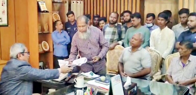 মন্ত্রণালয়ের প্রজ্ঞাপন নয়; রাঙামাটি জেলা পরিষদ নিজস্ব আইনেই চলবে : কাজল তালুকদার