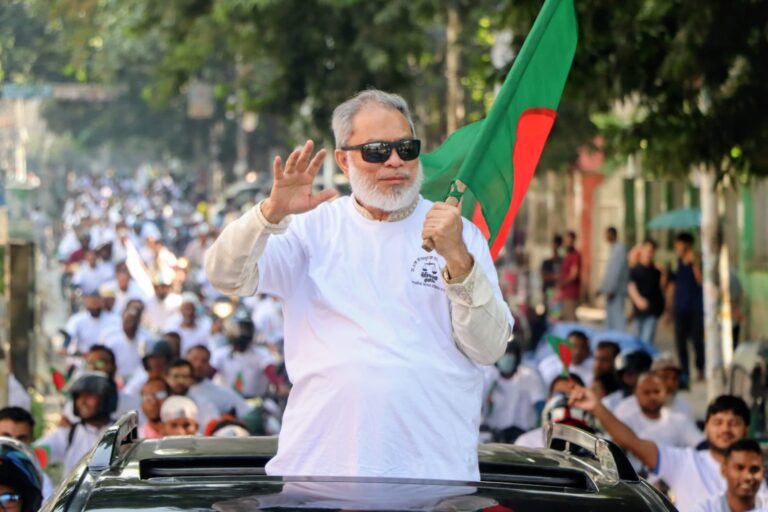 চট্টগ্রাম ৯ আসনের জামায়াত প্রার্থী ডা. একেএম ফজলুল হকের সমর্থনে বিশাল মোটরসাইকেল শোভাযাত্রা 