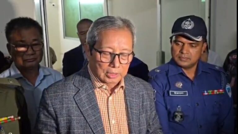 জেলা পরিষদের নিয়োগ বৈষম্য নিয়ে উত্তপ্ত রাঙামাটি; সোমবার থেকে শাটডাউনের ডাক