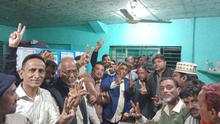 চট্টগ্রাম-০৬ (রাউজান) আসনে গিয়াসউদ্দীন কাদের চৌধুরীকে বিএনপি প্রার্থী ঘোষণা করায় দোয়া মাহফিল 