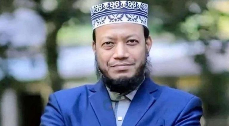 মুফতি আমির হামজার বিরুদ্ধে পত্রিকায় বিজ্ঞপ্তি প্রকাশের নির্দেশ