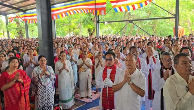 বর্ণাঢ্য আয়োজনে রাঙামাটিতে বৌদ্ধ পূর্ণিমা উদযাপন
