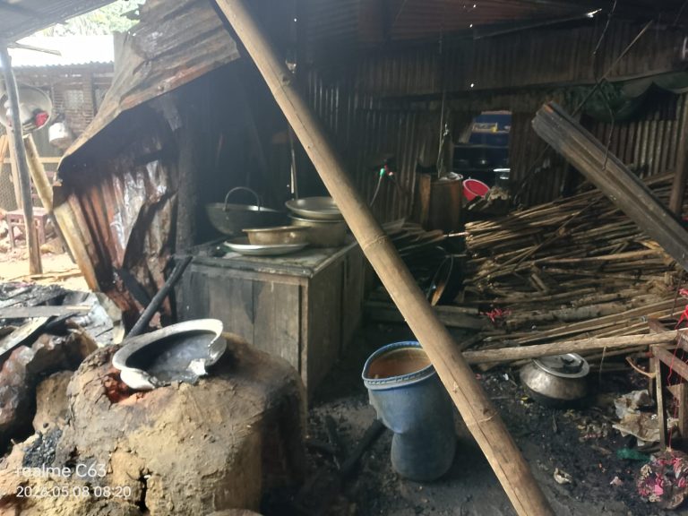 লোহাগাড়ার বড়হাতিয়ায় ভাতের দোকানে আগুন, দেড় লক্ষাধিক টাকার ক্ষতি