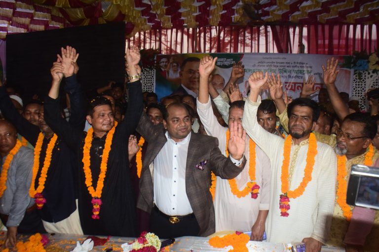 চন্দনাইশে ১০ হাজার নেতাকর্মীর বিএনপিতে যোগদান