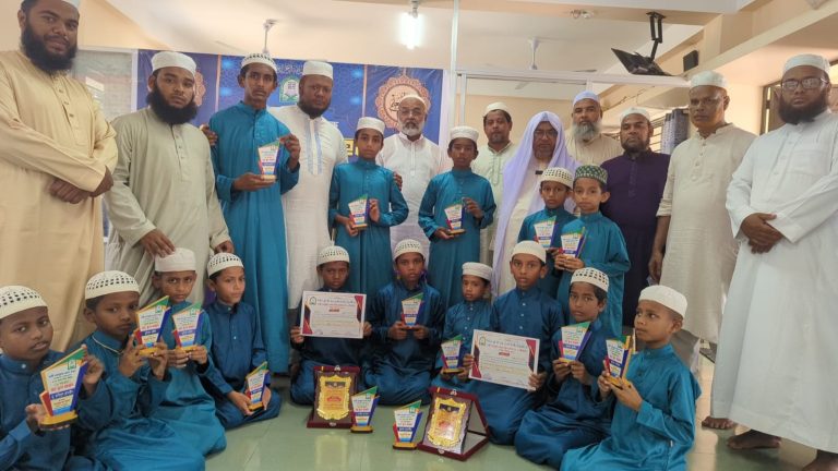সাতকানিয়ায় কোরআন হিফজ সমাপ্তি উপলক্ষে চিব্বাড়ীতে শবিনা ও দোয়া মাহফিল