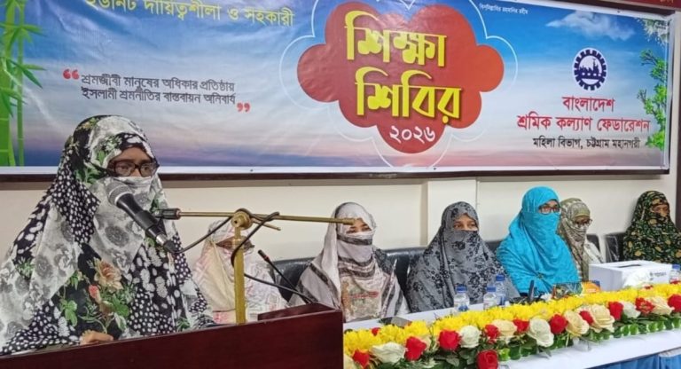 মাতৃত্বকালীন ছুটি এক বছর করার দাবি
