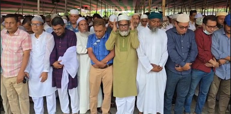 সাবেক মন্ত্রী ইঞ্জিনিয়ার মোশাররফ হোসেনের জানাজা অনুষ্ঠিত 