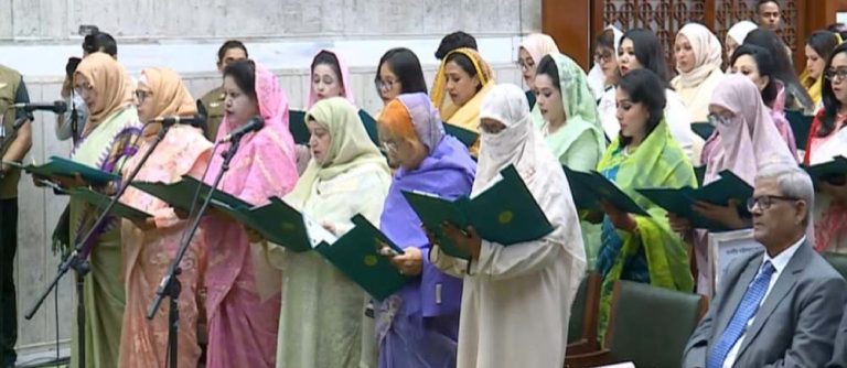সংরক্ষিত নারী আসনের ৪৯ এমপির শপথ গ্রহণ