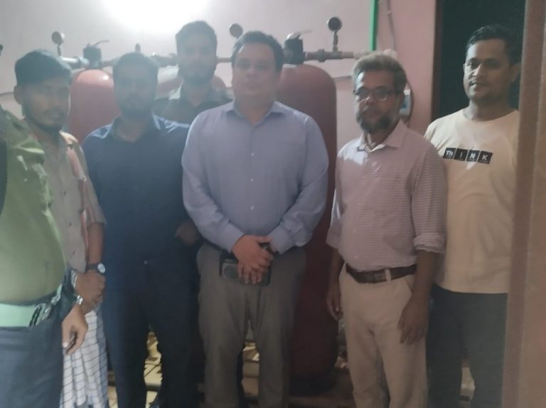 লোহাগাড়ায় অস্বাস্থ্যকর পরিবেশে পানি বাজারজাত, ২০ হাজার টাকা জরিমানা