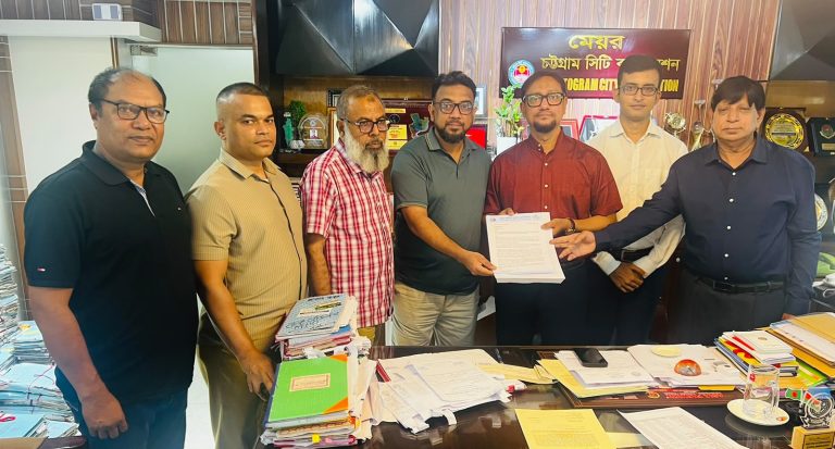 সিএন্ডএফ এজেন্টদের ট্রেড লাইসেন্স নবায়নে চসিকের অস্থায়ী বুথ স্থাপনের নির্দেশ সিটি মেয়রের