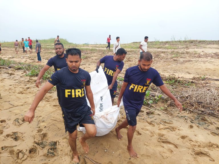 কাপ্তাই হ্রদে গোসলে নেমে বিশ্ববিদ্যালয় শিক্ষার্থীর মর্মান্তিক মৃত্যু