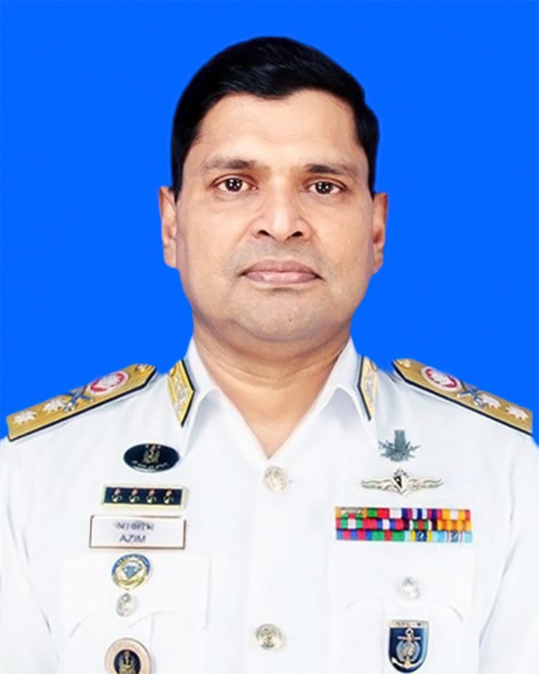 রিয়ার অ্যাডমিরাল খোন্দকার মিসবাহ উল আজীম হচ্ছেন নতুন নৌবাহিনী প্রধান