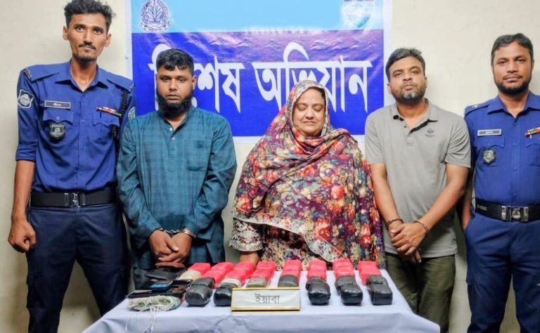 লোহাগাড়ায় পৃথক চার অভিযানে ৬৩ হাজারের বেশি ইয়াবা উদ্ধার, গ্রেফতার ৬