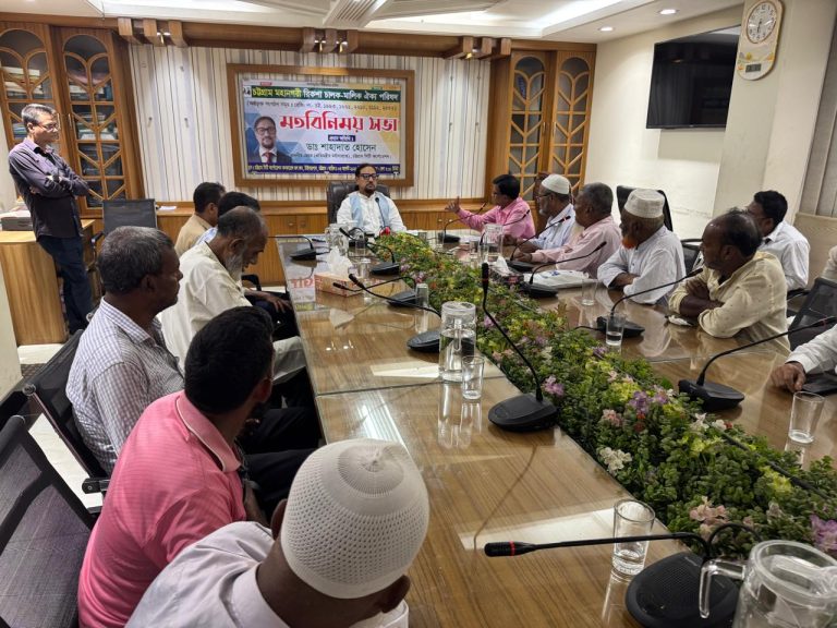 নিবন্ধিত প্যাডেলচালিত রিকশাই পাবে পরিবেশবান্ধব ই-রিকশার লাইসেন্স